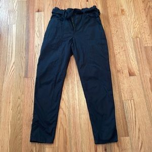 Abercrombie & Fitch belted pants black M